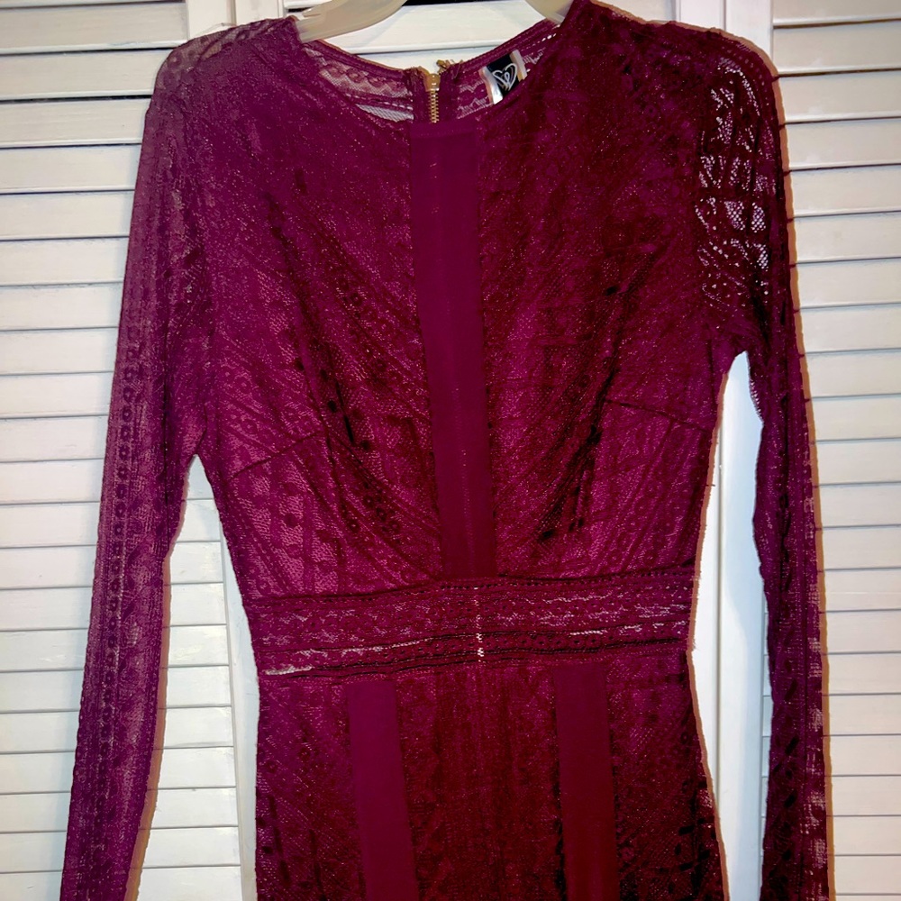 Windsor Burgundy sexy long sleeve lace dress